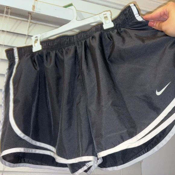 Nike Dri- Fit Women's Black Running Shorts Size XXL - Picture 4 of 6